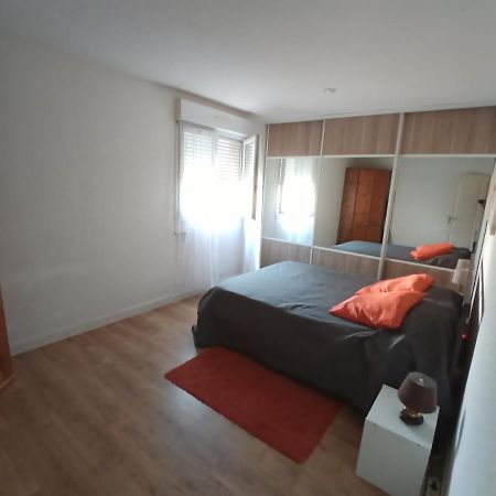 Appartements Dans Residence Avec Piscine - Mer A 500M Sainte-Marie Exterior foto