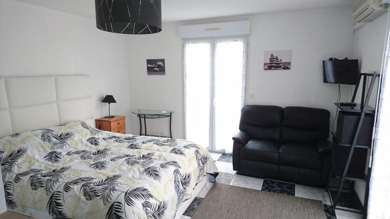 Appartements Dans Residence Avec Piscine - Mer A 500M Sainte-Marie Exterior foto