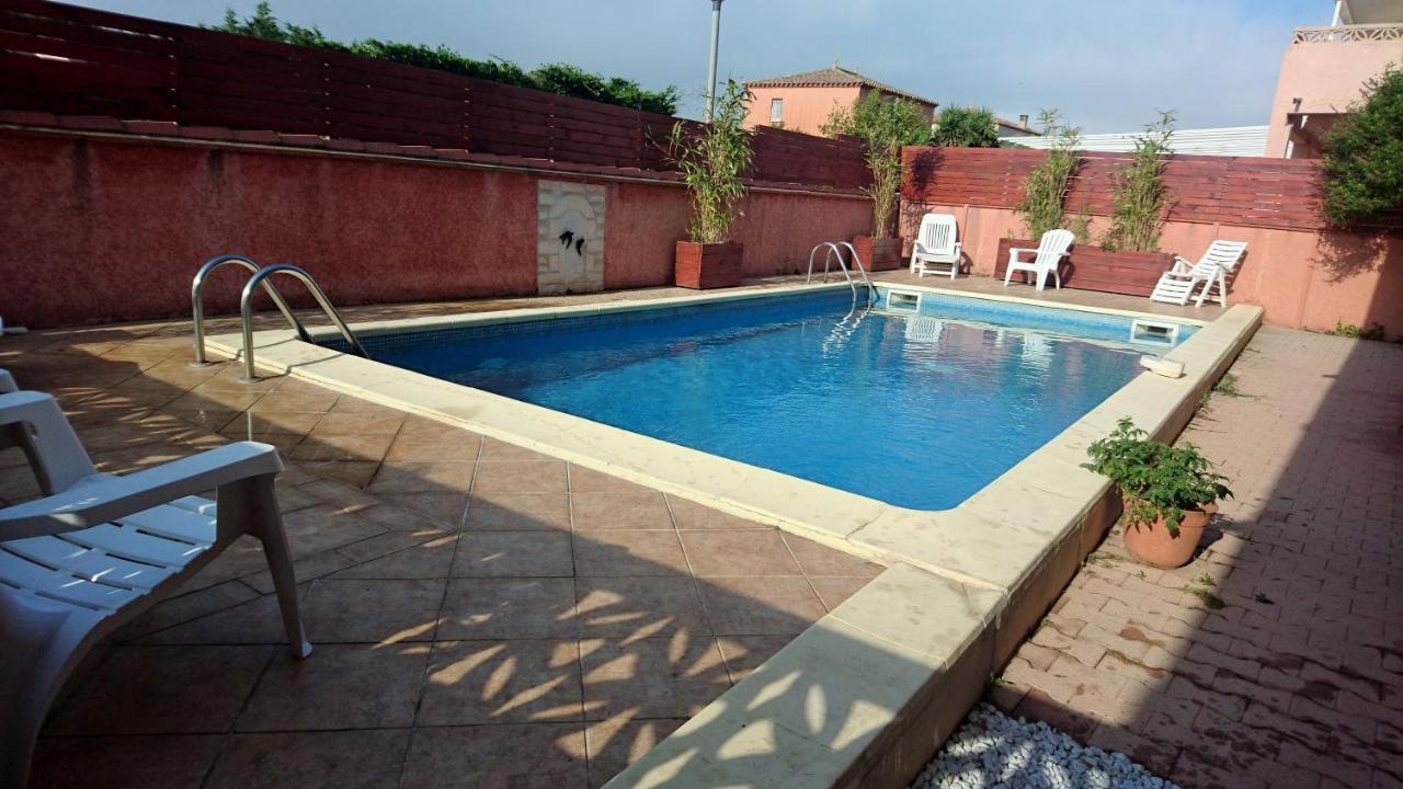 Appartements Dans Residence Avec Piscine - Mer A 500M Sainte-Marie Exterior foto