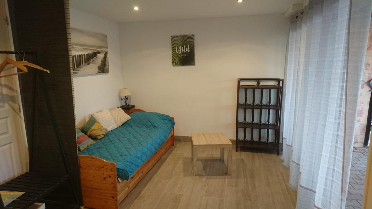 Appartements Dans Residence Avec Piscine - Mer A 500M Sainte-Marie Exterior foto